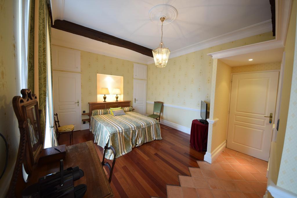 Liorac-sur-Louyre Domaine De La Rocque Bed & Breakfast エクステリア 写真