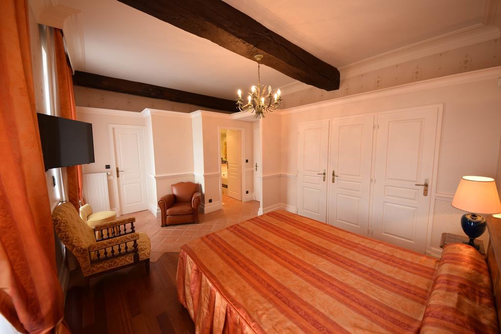Liorac-sur-Louyre Domaine De La Rocque Bed & Breakfast エクステリア 写真